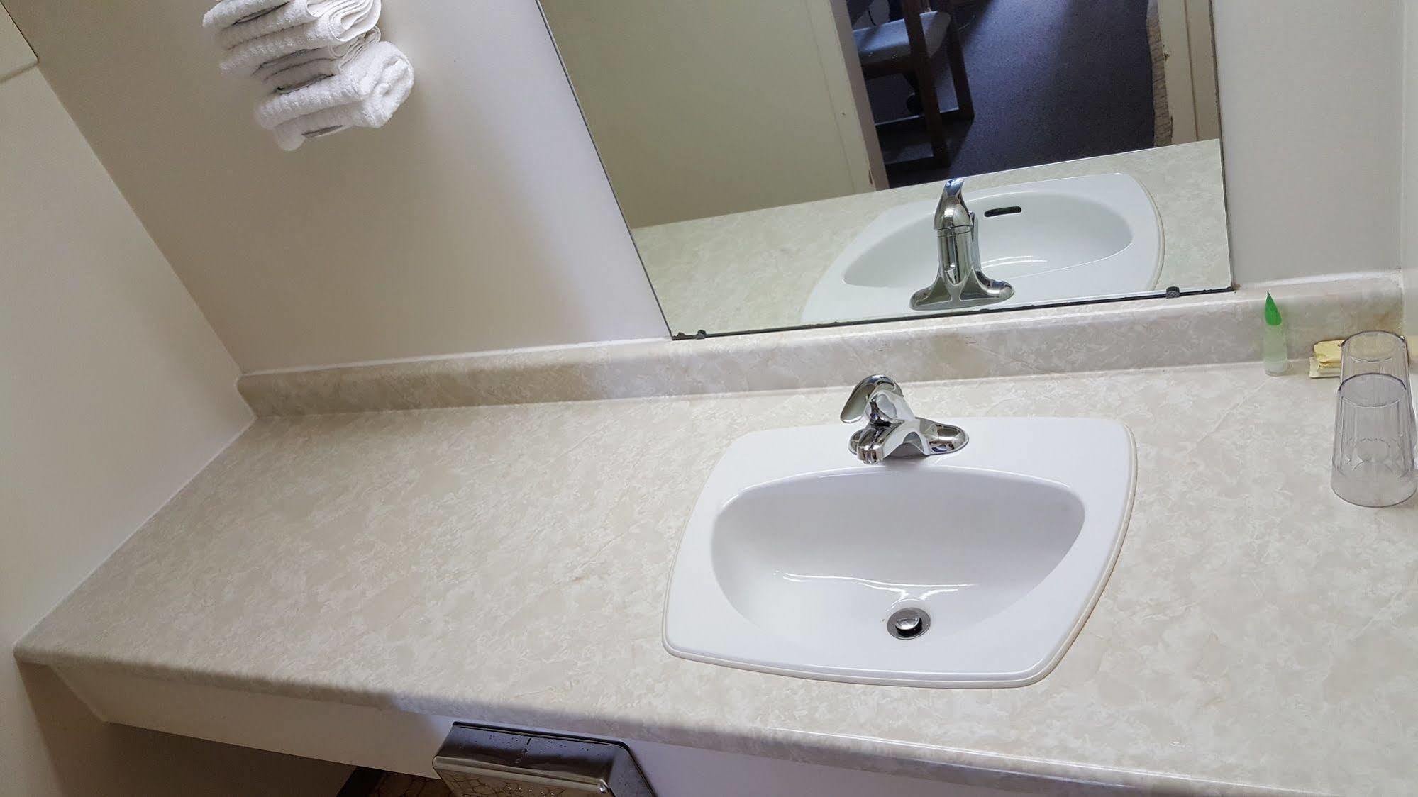 Town'N Country Motor Inn Leamington Esterno foto